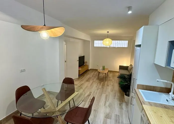 Apartament Puerta Sevilla *